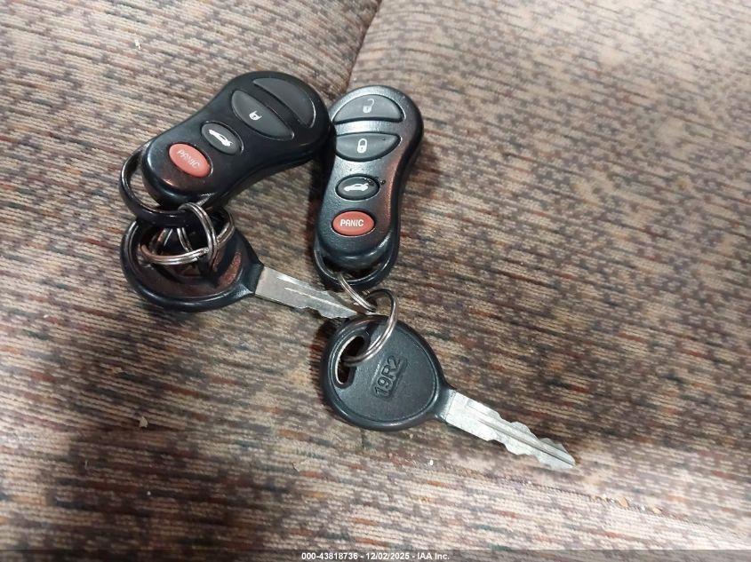 2000 Chrysler Concorde Lx VIN: 2C3HD46R3YH136140 Lot: 43818736