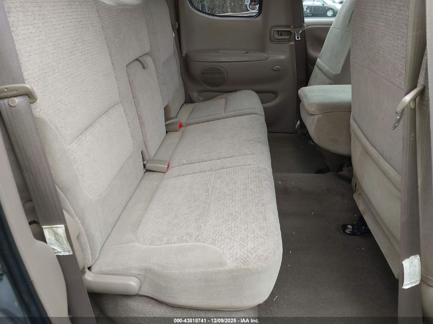 2000 Toyota Tundra Ltd V8 VIN: 5TBRT3819YS027423 Lot: 43818741