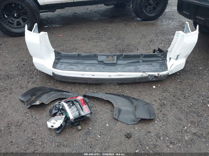 2019 Toyota 4Runner Trd Off Road VIN: JTEBU5JR0K5669698 Lot: 43818751