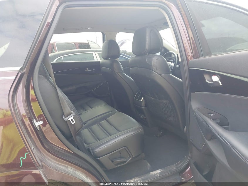2016 Kia Sorento 3.3L Sx VIN: 5XYPK4A57GG041269 Lot: 43818757