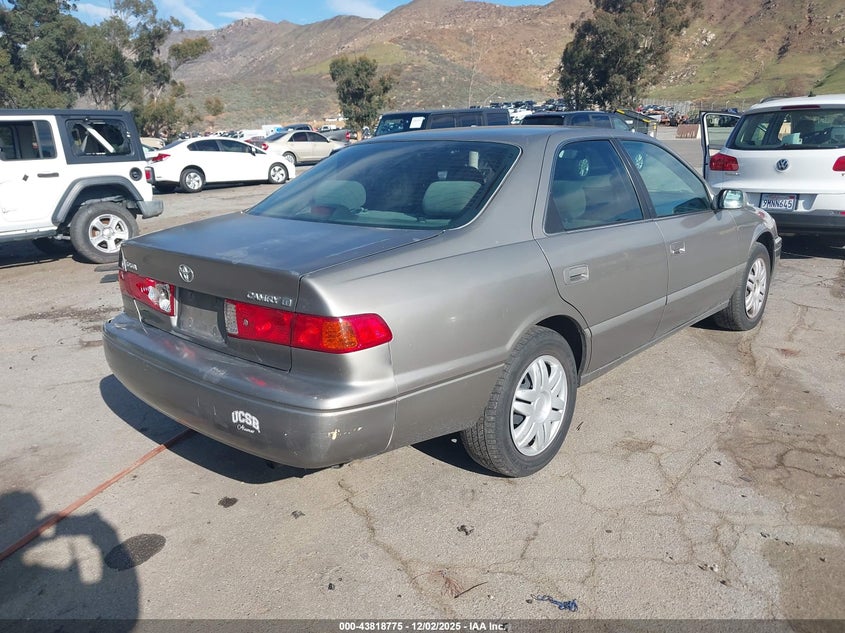 4T1BG22K31U079457 2001 TOYOTA CAMRY photo no. 4