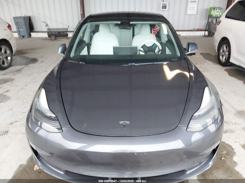 2019 Tesla Model 3 Long Range/Performance VIN: 5YJ3E1EB8KF406725 Lot: 43818847