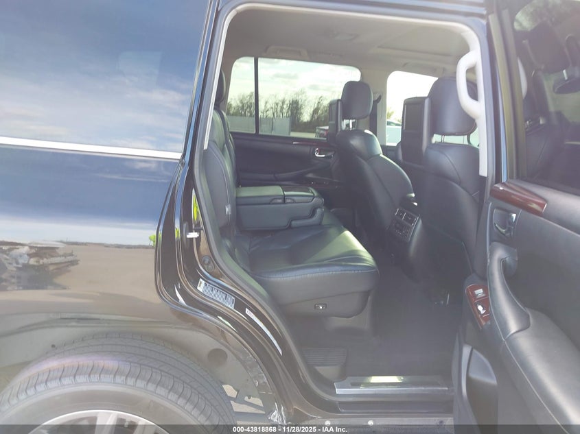 2015 Lexus Lx 570 VIN: JTJHY7AXXF4167464 Lot: 43818868