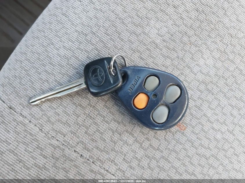 2003 Toyota Corolla Le VIN: JTDBR32E730040301 Lot: 43818943