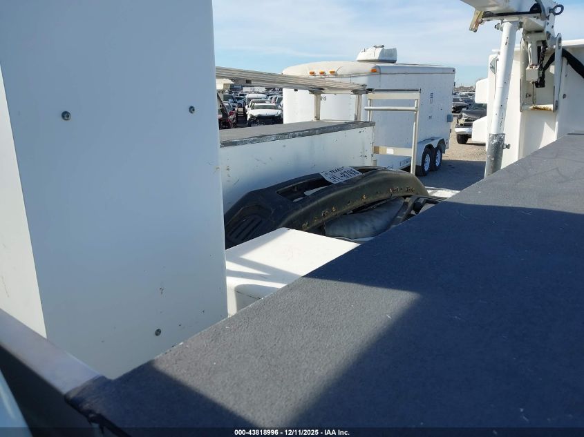 2016 Ford F-450 Chassis Xl VIN: 1FDUF4GY5GEA66166 Lot: 43818996