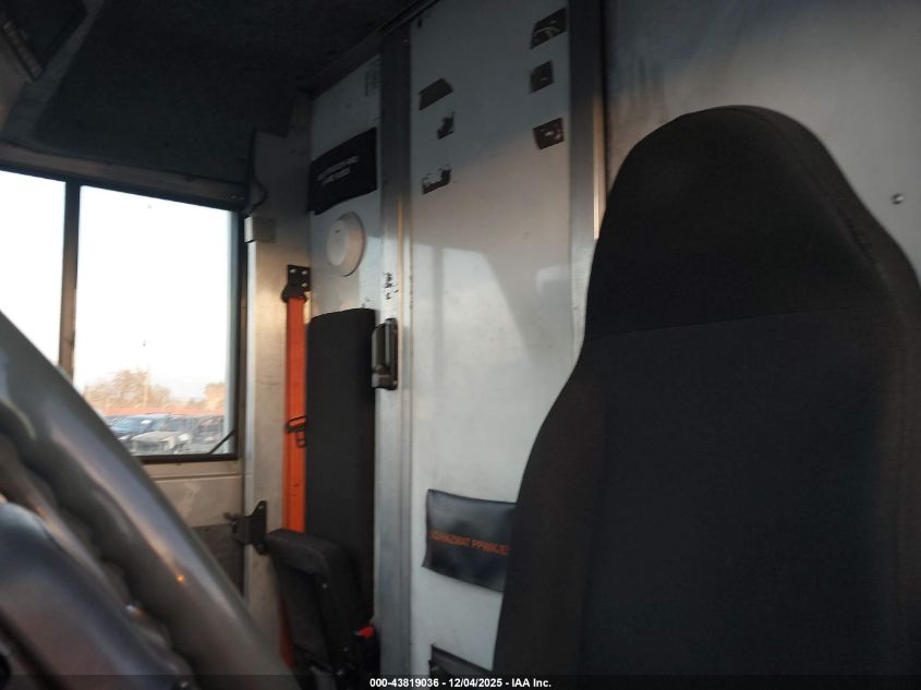 2016 Isuzu Npr VIN: JALB4T175G7W00703 Lot: 43819036