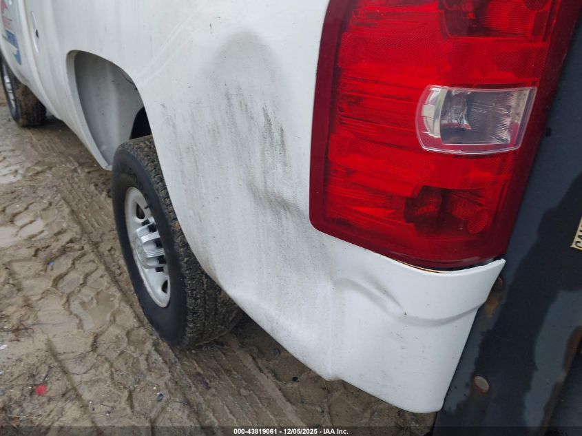 2010 Chevrolet Silverado 2500Hd Work Truck VIN: 1GC3CVBG8AF100650 Lot: 43819061