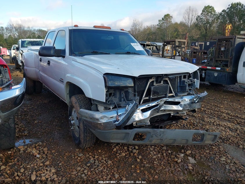 2004 CHEVROLET SILVERADO 3500 LS
