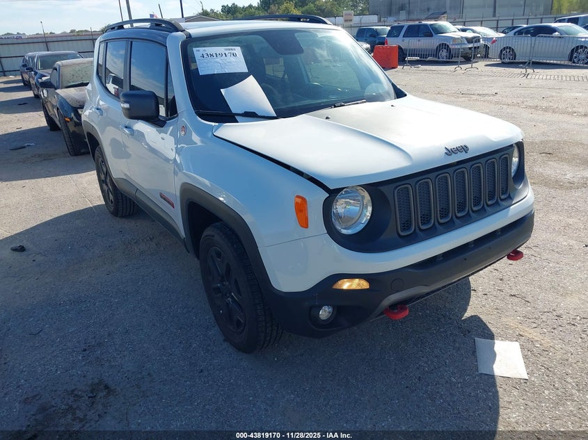 JEEP RENEGADE TRAILHAWK 4X4
