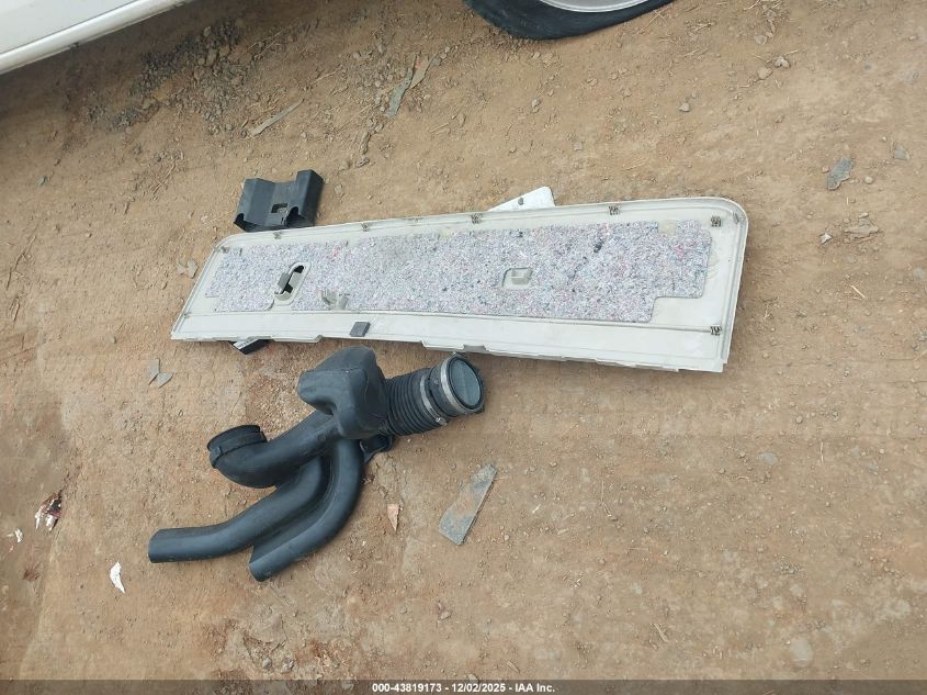 2005 Cadillac Escalade Esv Standard VIN: 3GYFK66N25G251674 Lot: 43819173