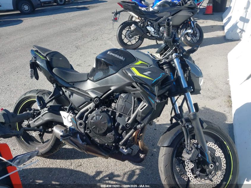 2024 Kawasaki Er650 P VIN: ML5EREP13RDAC0135 Lot: 43819203