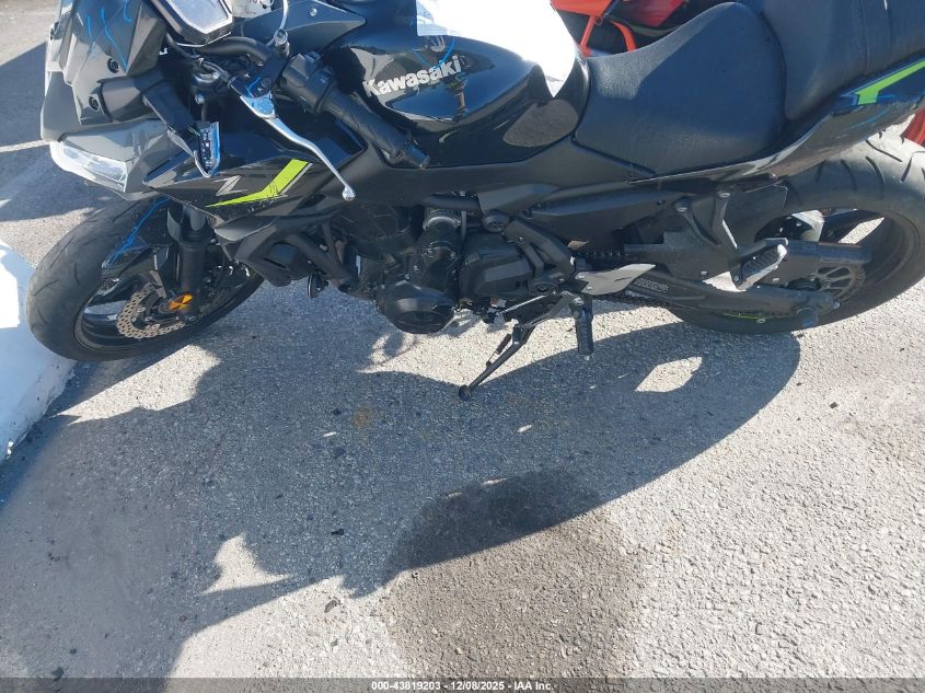 2024 Kawasaki Er650 P VIN: ML5EREP13RDAC0135 Lot: 43819203