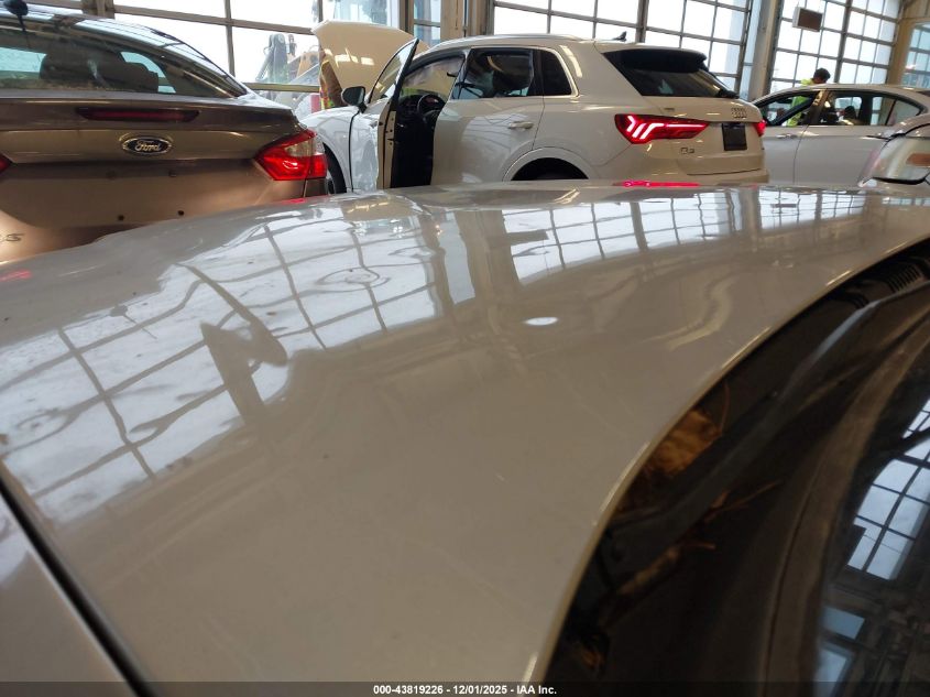 2009 Mercury Grand Marquis Ls (Fleet Only) VIN: 2MEHM75V99X621111 Lot: 43819226