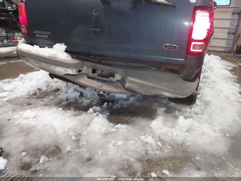 1998 Ford Expedition Eddie Bauer/Xlt VIN: 1FMRU17L5WLA42698 Lot: 43819257