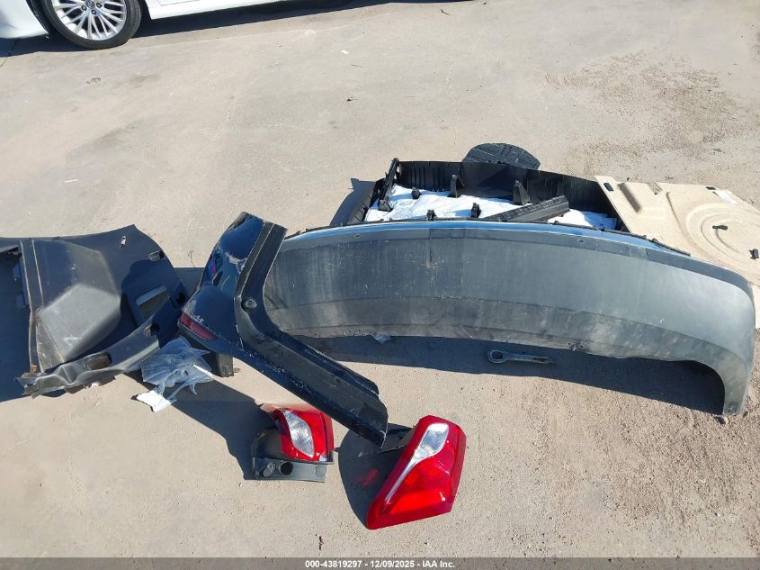 2018 Chevrolet Equinox Lt VIN: 2GNAXJEV6J6110027 Lot: 43819297