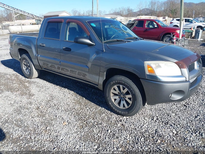 2008 Mitsubishi Raider Ls