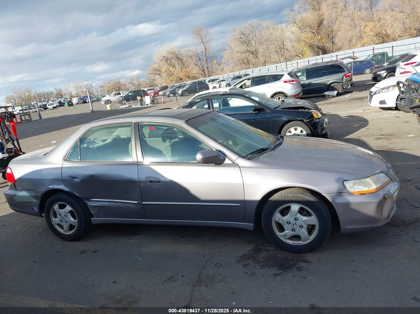 2000 Honda Accord 2.3 Ex VIN: JHMCG5659YC012911 Lot: 43819437
