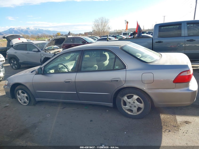 2000 Honda Accord 2.3 Ex VIN: JHMCG5659YC012911 Lot: 43819437