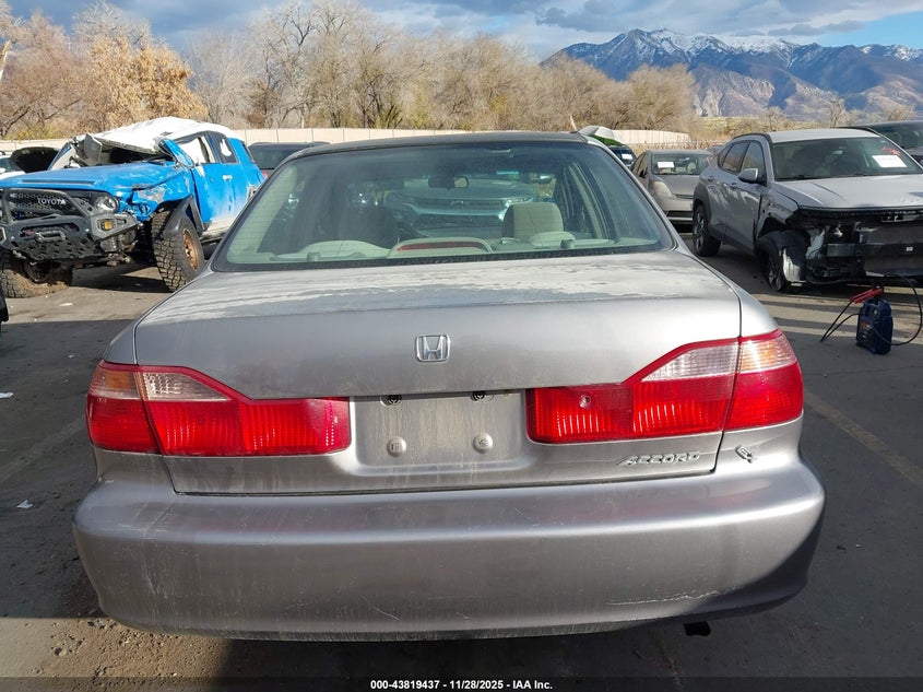 2000 Honda Accord 2.3 Ex VIN: JHMCG5659YC012911 Lot: 43819437