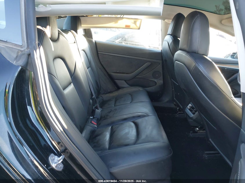 2021 Tesla Model 3 Standard Range Plus Rear-Wheel Drive VIN: 5YJ3E1EA5MF981035 Lot: 43819454