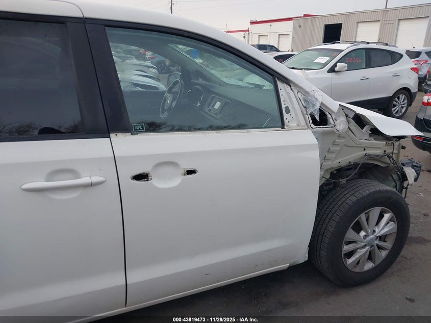 2016 Kia Sedona Lx VIN: KNDMB5C15G6102639 Lot: 43819473