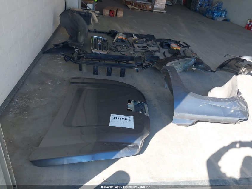 2020 GMC Yukon Xl 2Wd Slt VIN: 1GKS1GKC9LR189967 Lot: 43819482