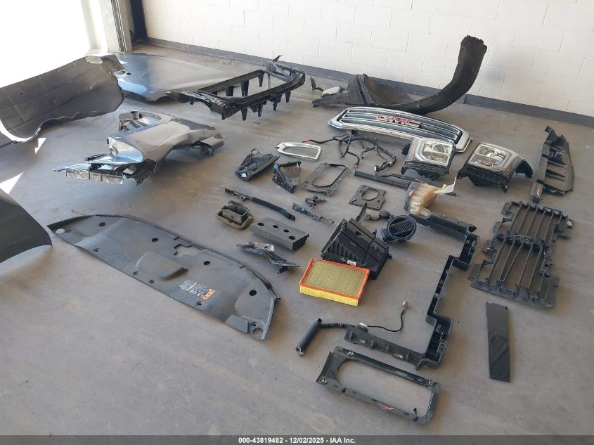 2020 GMC Yukon Xl 2Wd Slt VIN: 1GKS1GKC9LR189967 Lot: 43819482