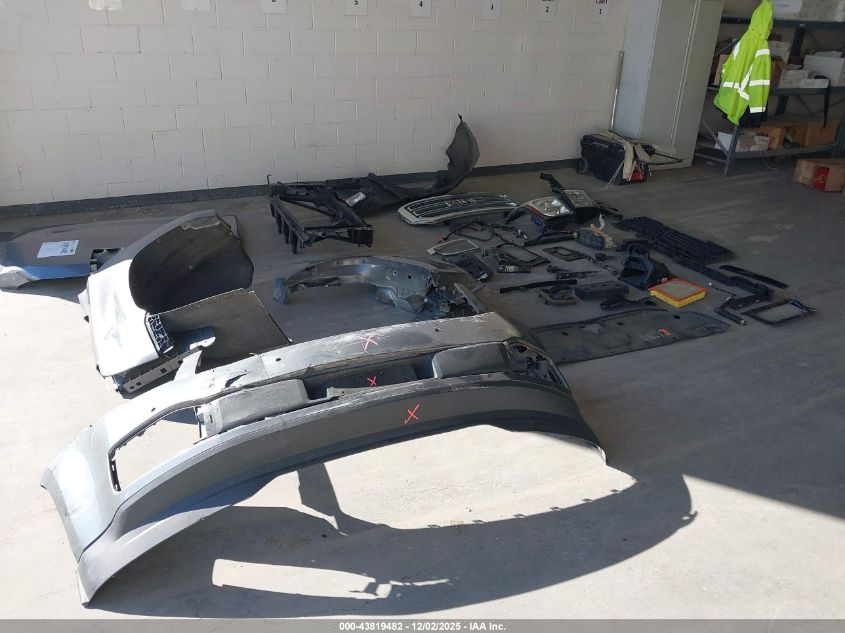 2020 GMC Yukon Xl 2Wd Slt VIN: 1GKS1GKC9LR189967 Lot: 43819482