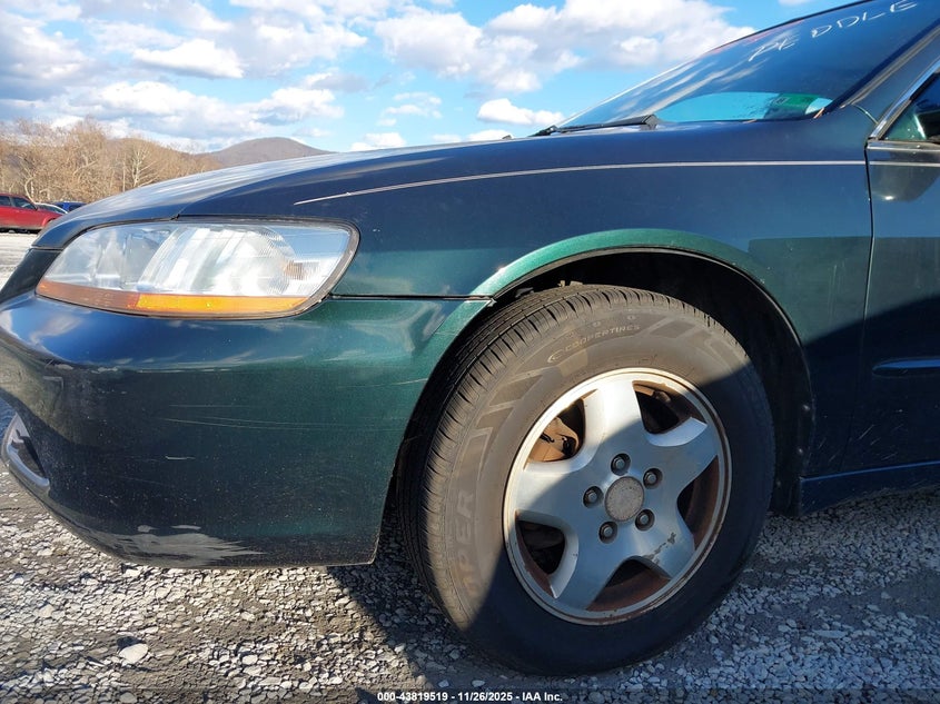 2000 Honda Accord 3.0 Ex VIN: 1HGCG1657YA073410 Lot: 43819519