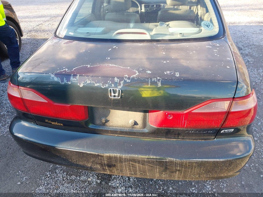 2000 Honda Accord 3.0 Ex VIN: 1HGCG1657YA073410 Lot: 43819519
