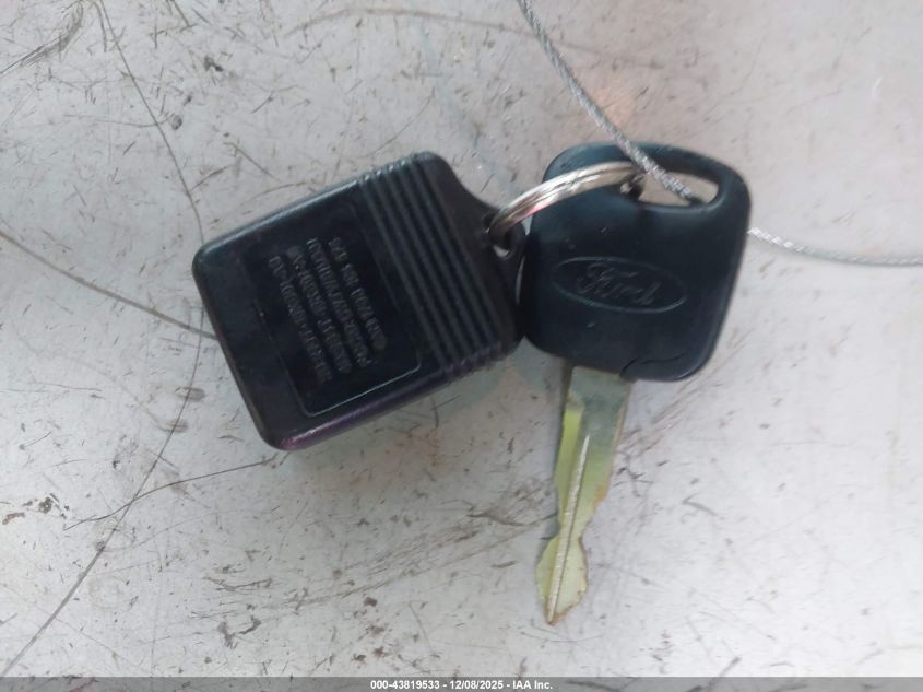 2002 Ford F-150 Lariat/Xlt VIN: 1FTRW08L52KD06316 Lot: 43819533