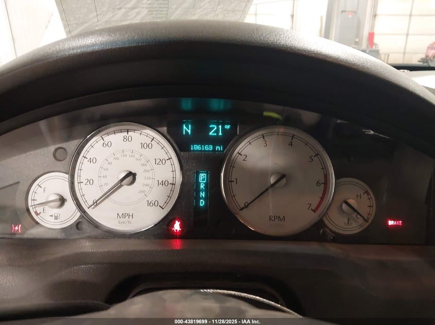 2005 Chrysler 300C VIN: 2C3JA63HX5H576949 Lot: 43819699