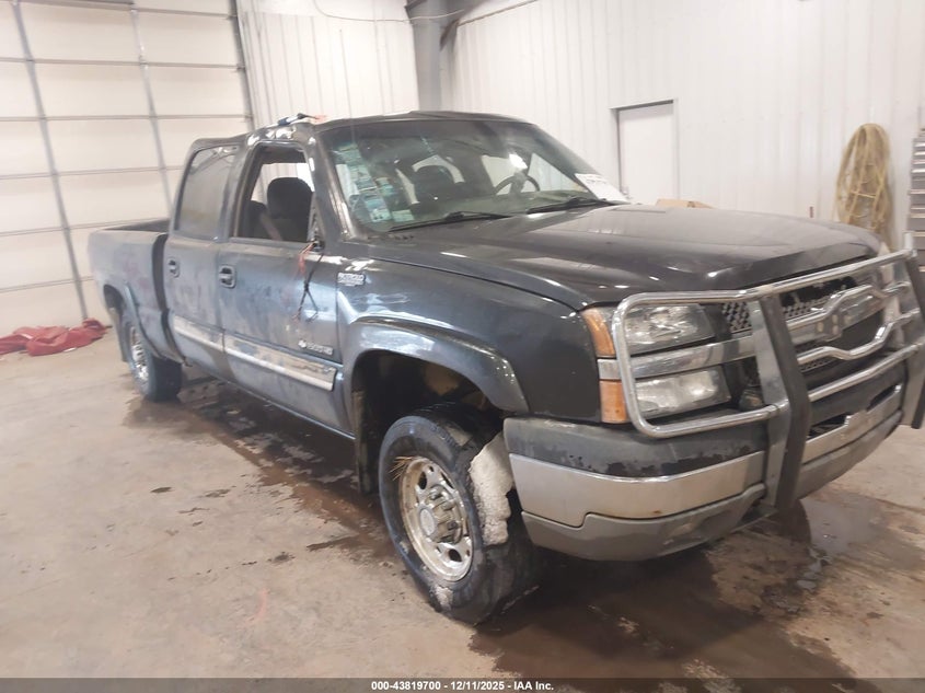 2003 Chevrolet Silverado 1500Hd Ls