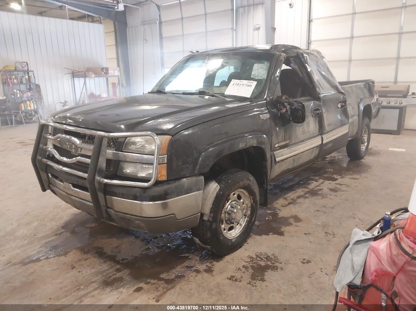 2003 Chevrolet Silverado 1500Hd Ls