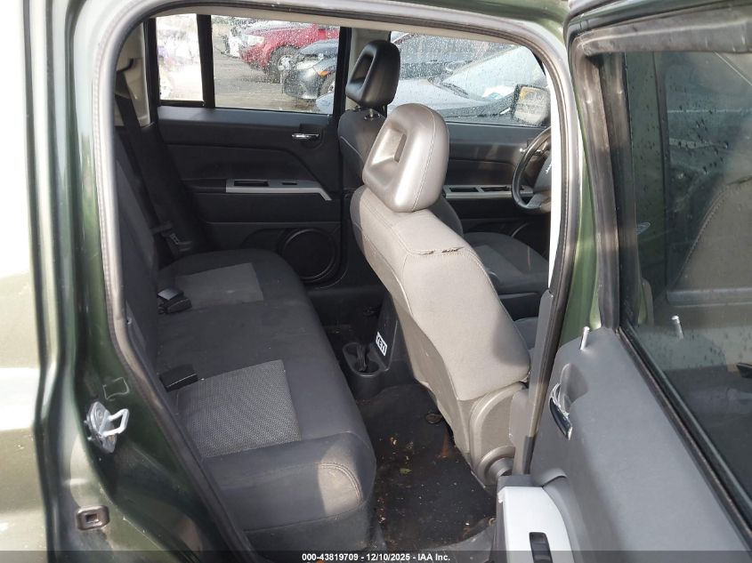 2008 Jeep Patriot Sport VIN: 1J8FT28W98D649282 Lot: 43819709