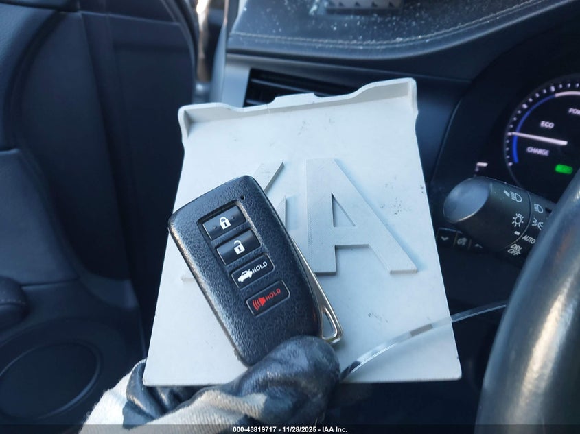 2013 Lexus Es 300H VIN: JTHBW1GG7D2002241 Lot: 43819717