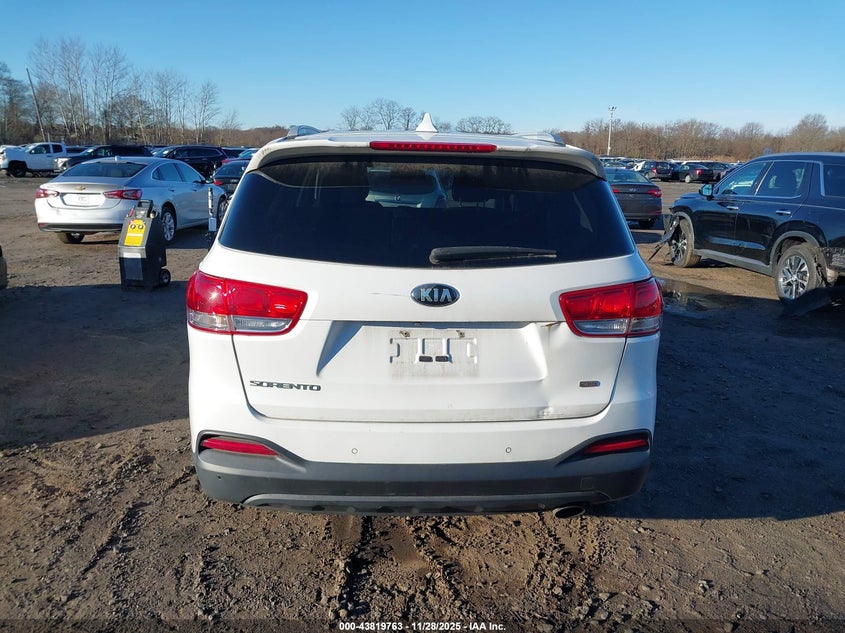 2016 Kia Sorento 2.4L Lx VIN: 5XYPGDA35GG092611 Lot: 43819763