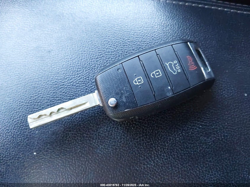 2016 Kia Sorento 2.4L Lx VIN: 5XYPGDA35GG092611 Lot: 43819763