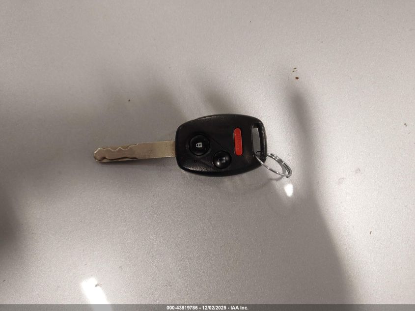 2008 Honda Civic Lx VIN: 1HGFA16558L045205 Lot: 43819786