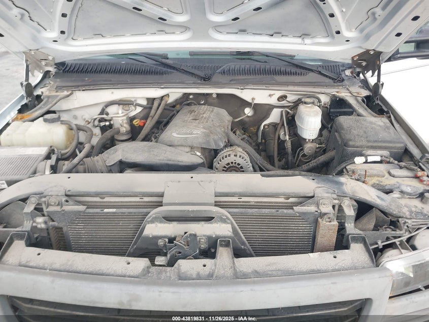 2005 GMC Sierra 2500Hd Work Truck VIN: 1GTHK23U95F961093 Lot: 43819831