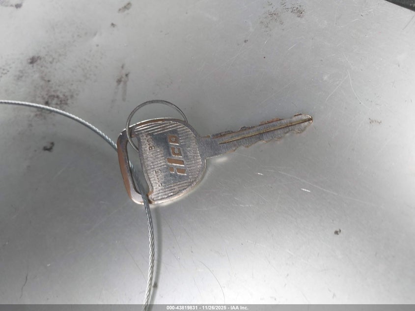 2005 GMC Sierra 2500Hd Work Truck VIN: 1GTHK23U95F961093 Lot: 43819831