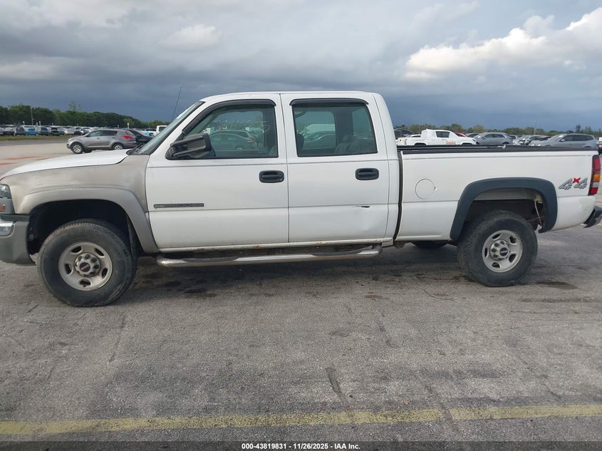 2005 GMC Sierra 2500Hd Work Truck VIN: 1GTHK23U95F961093 Lot: 43819831