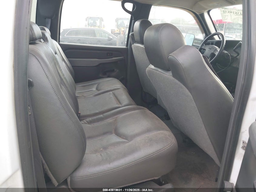 2005 GMC Sierra 2500Hd Work Truck VIN: 1GTHK23U95F961093 Lot: 43819831