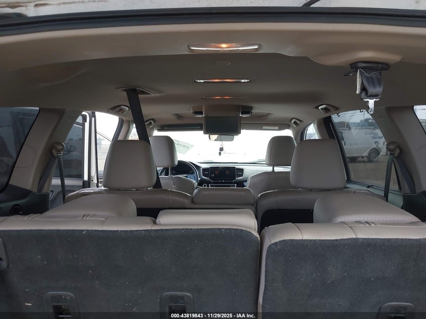 2019 Honda Pilot Touring VIN: 5FNYF5H93KB035170 Lot: 43819843