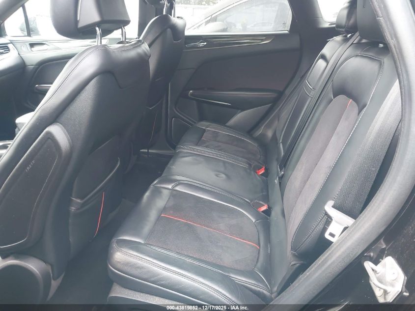 2019 Lincoln Mkc Black Label VIN: 5LMCJ4D90KUL11720 Lot: 43819852