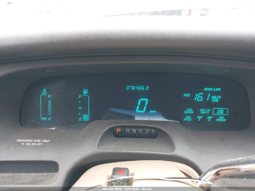 1996 Lincoln Town Car Sgn/Dmnd Anv/Cypress/Jn VIN: 1LNLM82W4TY711221 Lot: 43819886