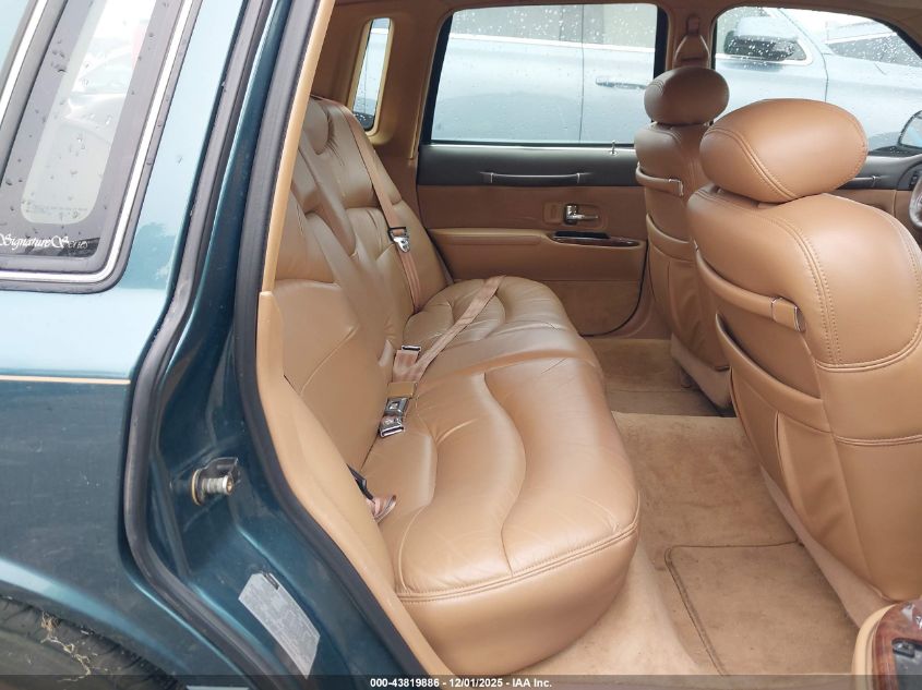 1996 Lincoln Town Car Sgn/Dmnd Anv/Cypress/Jn VIN: 1LNLM82W4TY711221 Lot: 43819886