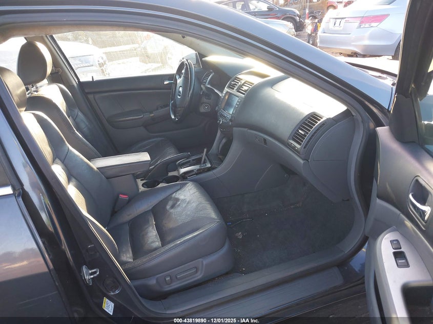 1HGCM66884A037526 2004 HONDA ACCORD photo no. 5