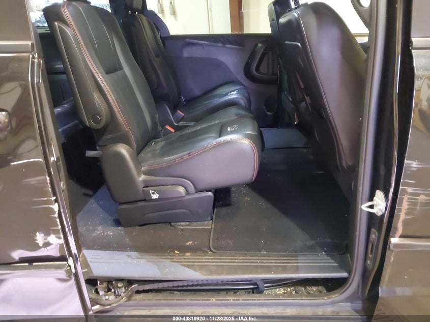 2017 Dodge Grand Caravan Gt VIN: 2C4RDGEG9HR641479 Lot: 43819920