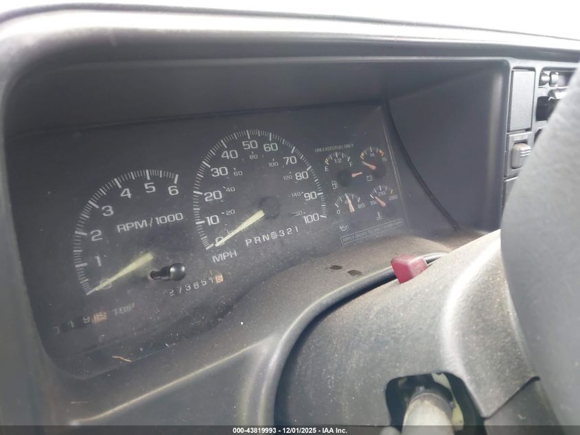 1998 Chevrolet C2500 Fleetside VIN: 1GCGC29R0WE179087 Lot: 43819993